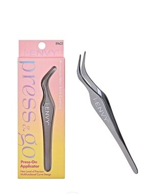 I-ENVY Press&Go Lash Applicator NIB